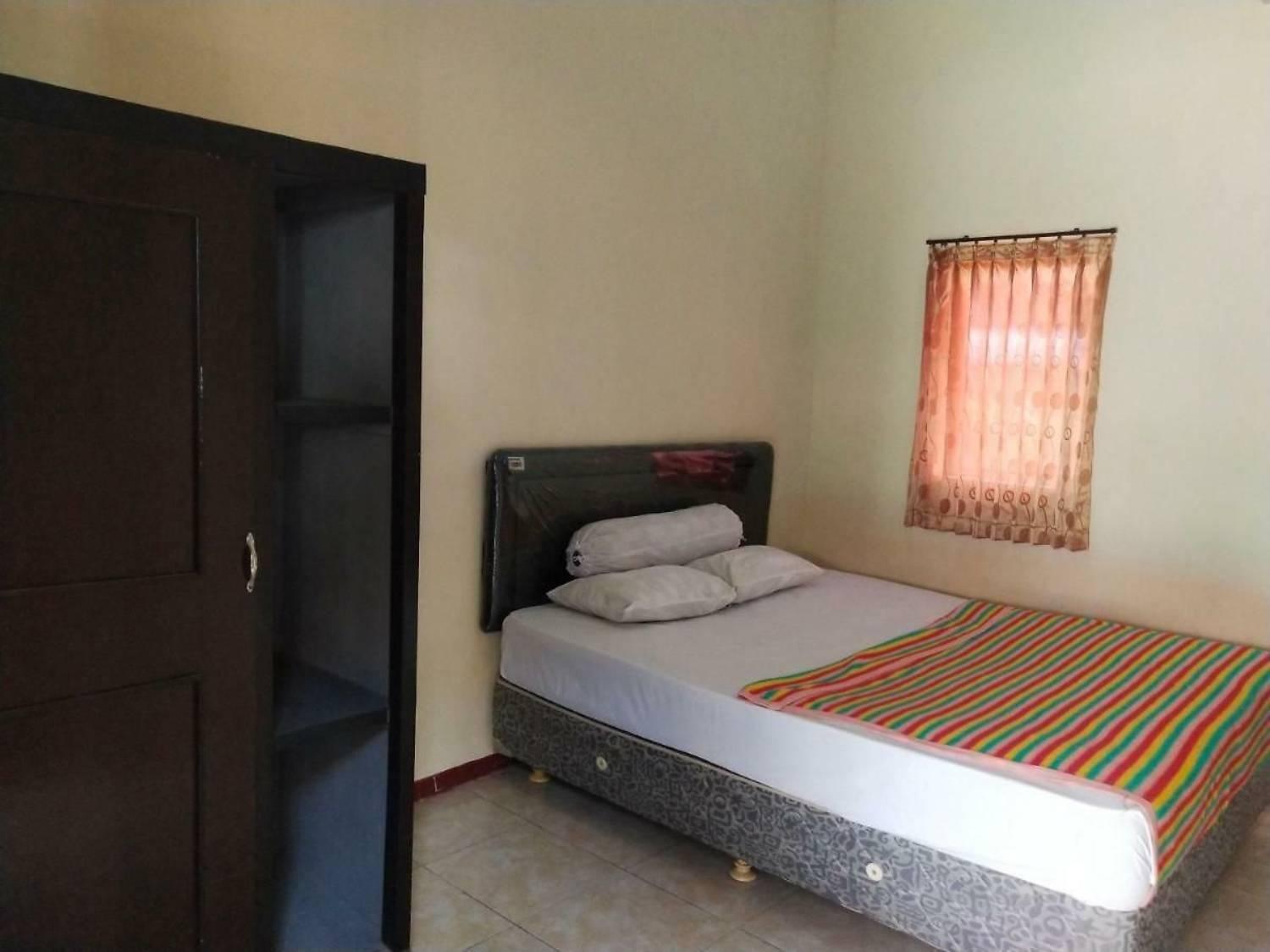 Surya Guest House Проболинго Экстерьер фото
