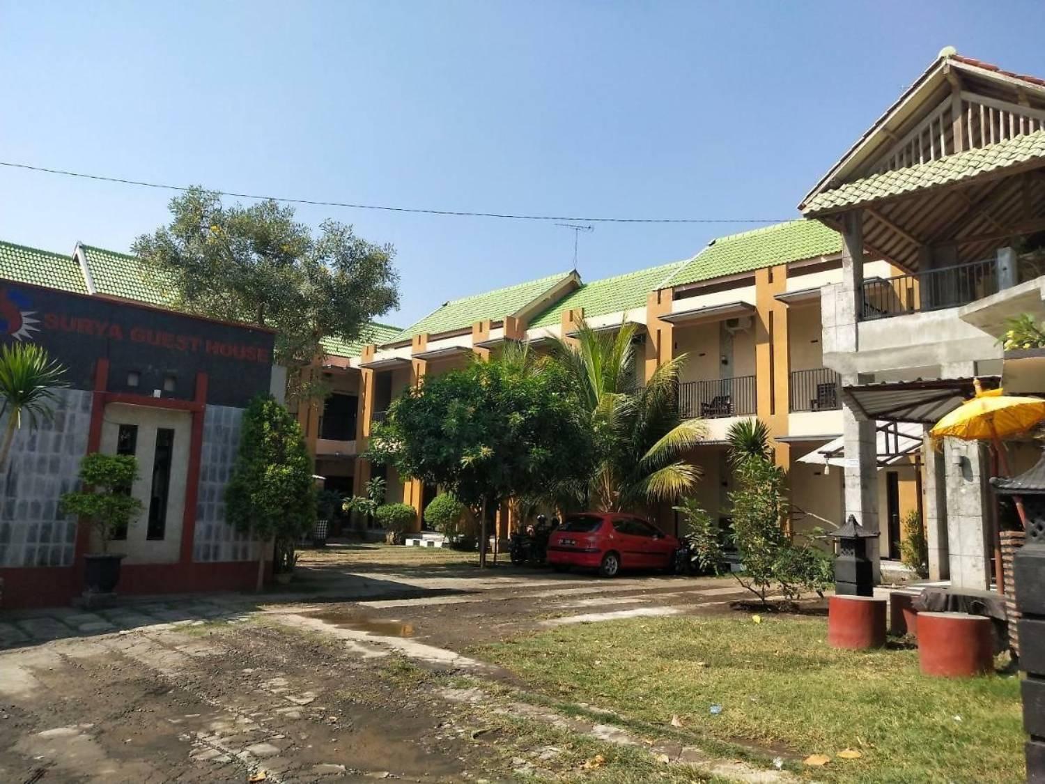 Surya Guest House Проболинго Экстерьер фото